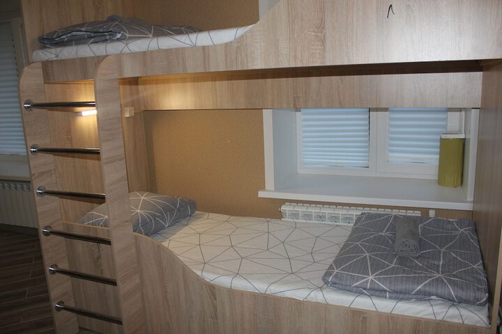 Room 8 of 11