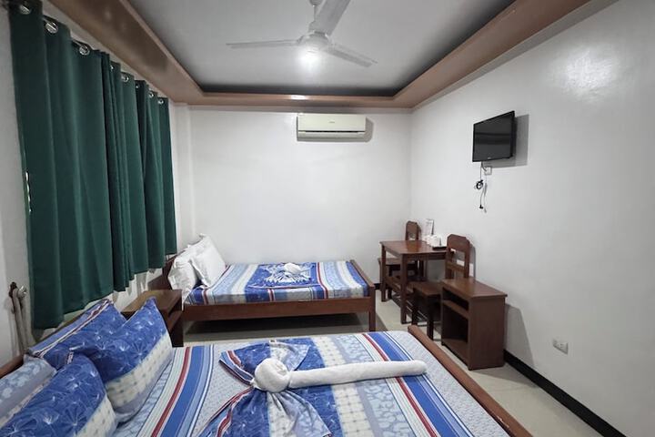 Room 14 of 36