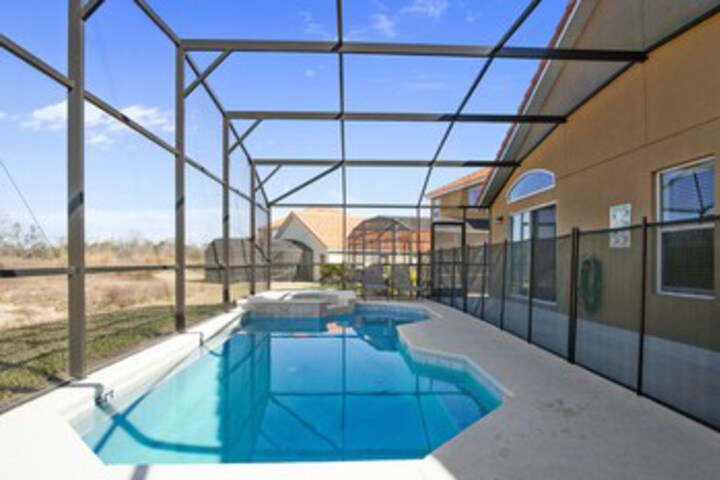 Pool 28 of 30