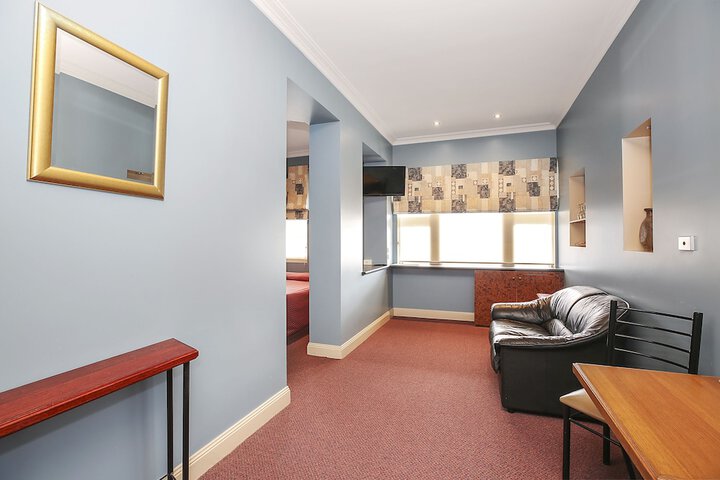 Room 5 of 21