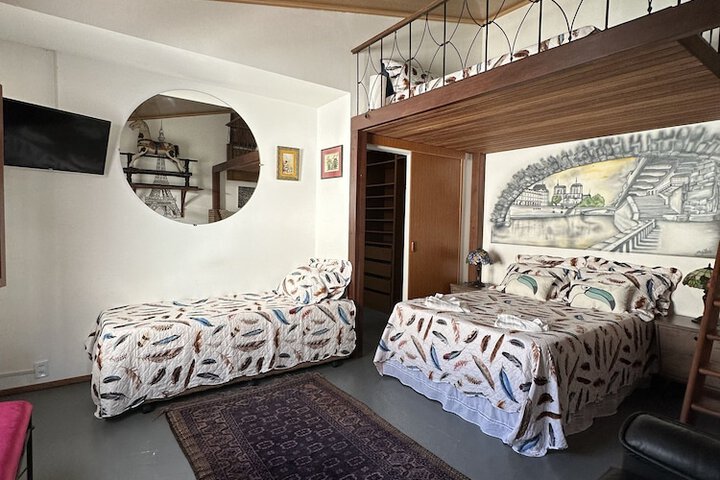 Room 34 of 180