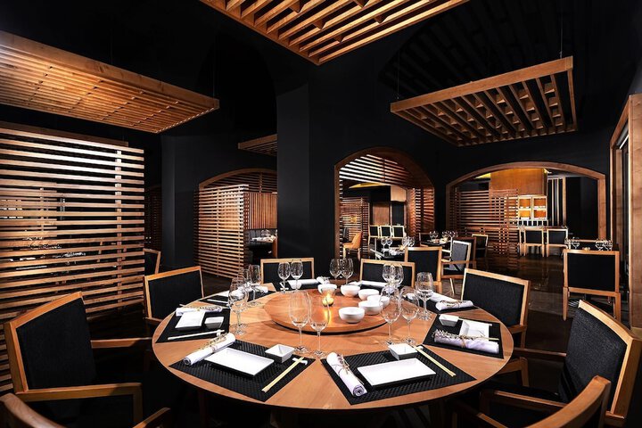 Dining 75 of 107