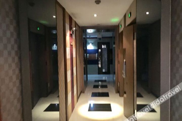 Hotel Interior 10 of 25