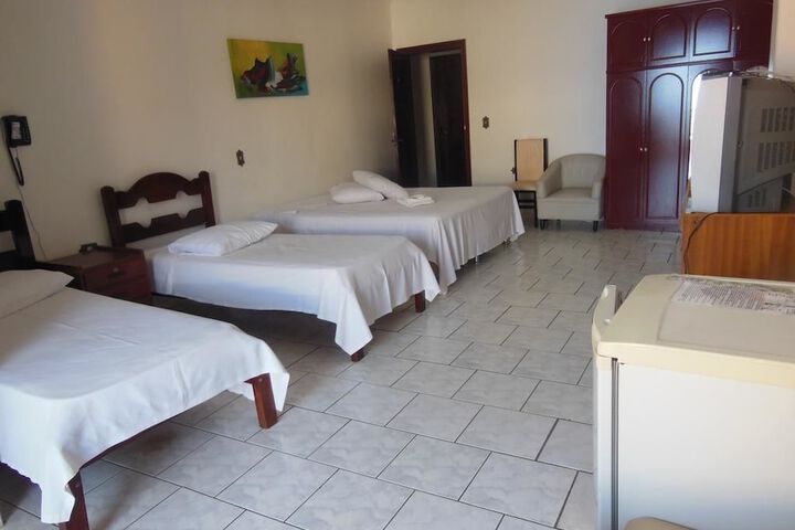 Room 8 of 35