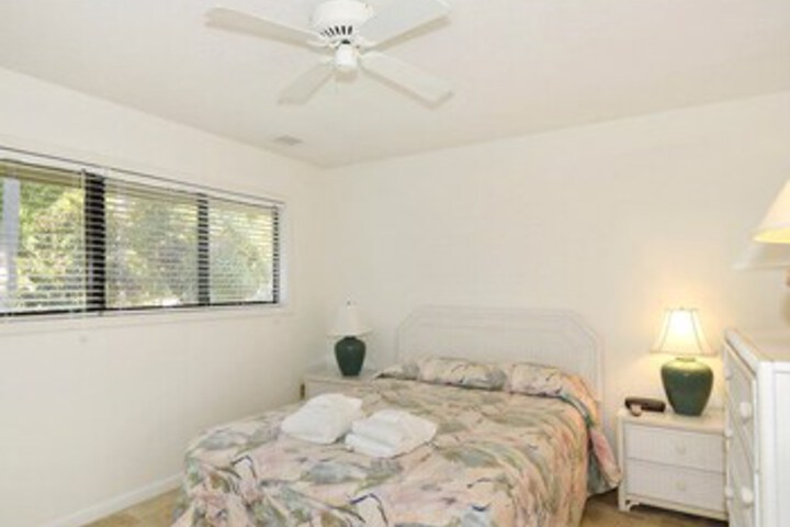 Room 34 of 41