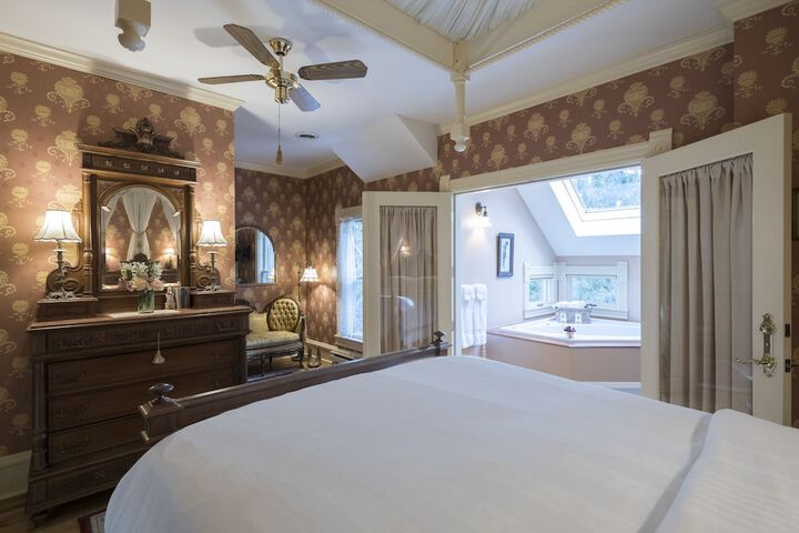 Room 10 of 89