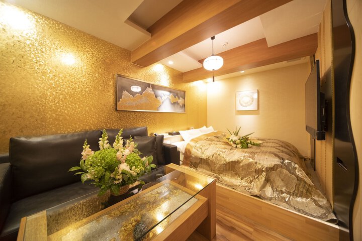 Room 9 of 22