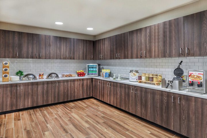 Breakfast/Coffee Service 47 of 56