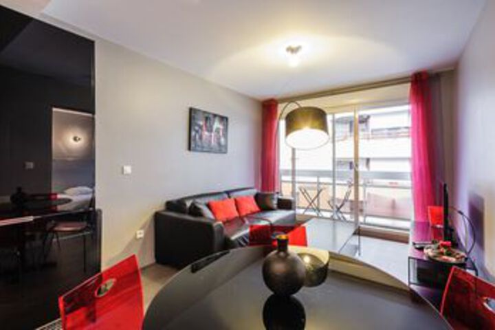 Room 14 of 18