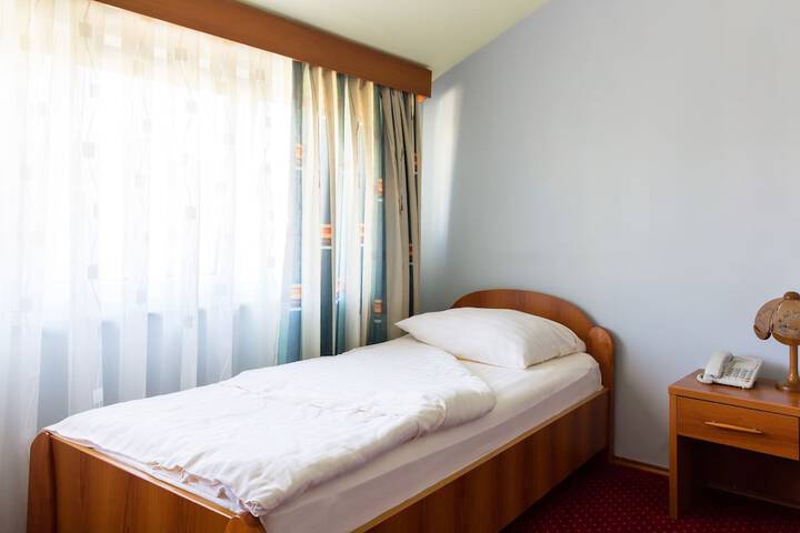 Room 7 of 41