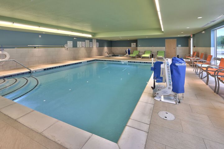 Pool 21 of 48