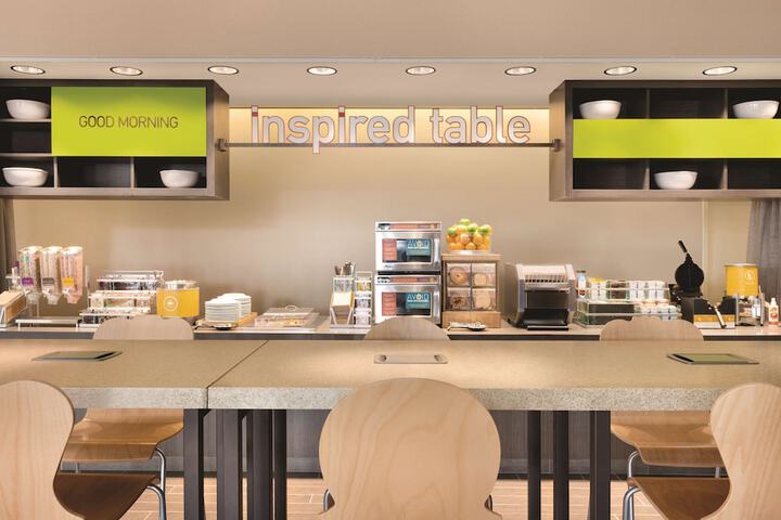 Breakfast area