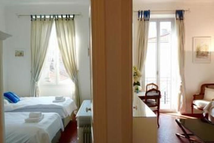 Room 17 of 47
