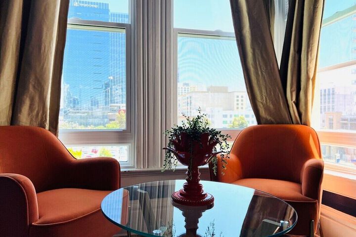 Room 73 of 181