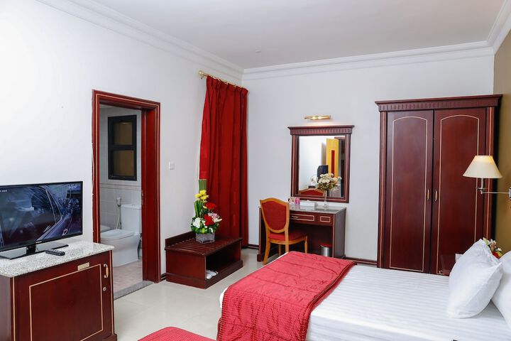 Room 20 of 53
