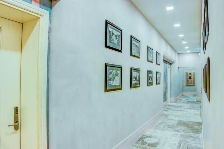 Ballroom/Hall 63 of 70