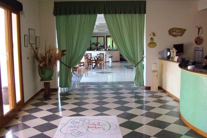 Hotel 2 of 45
