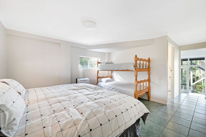 Room 2 of 11