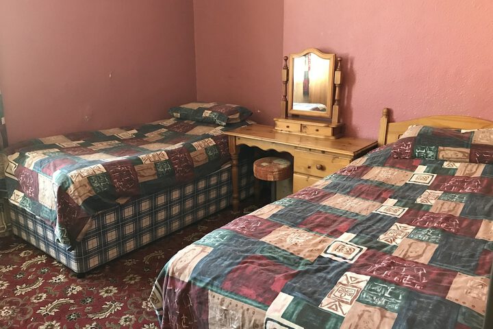 Room 8 of 34