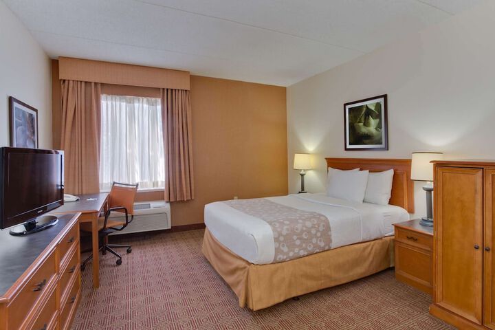 2 Double Beds (6 of 7)