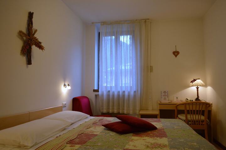 Room 20 of 69