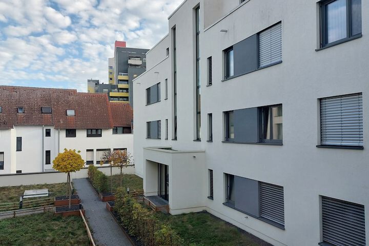 Hotel Exterior 53 of 54