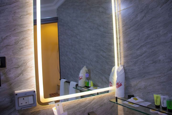 Room 26 of 53
