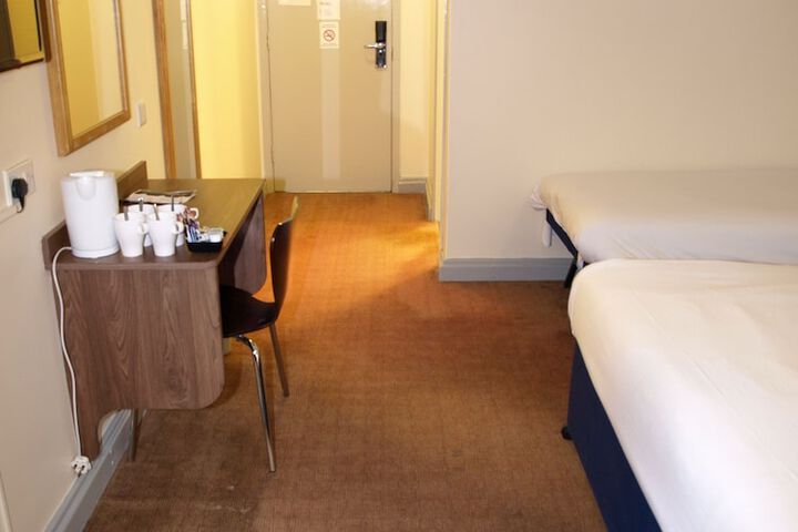 Room 64 of 236