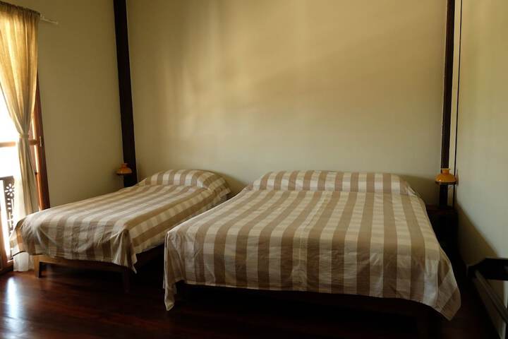 Room 4 of 67