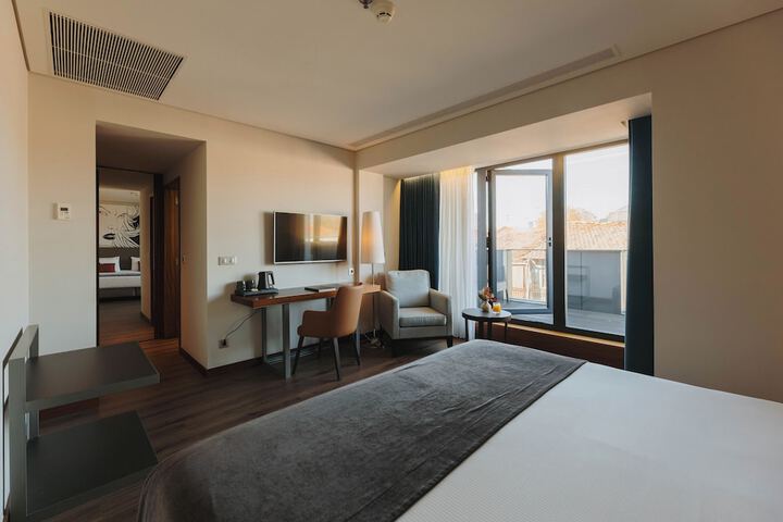 Room 35 of 101
