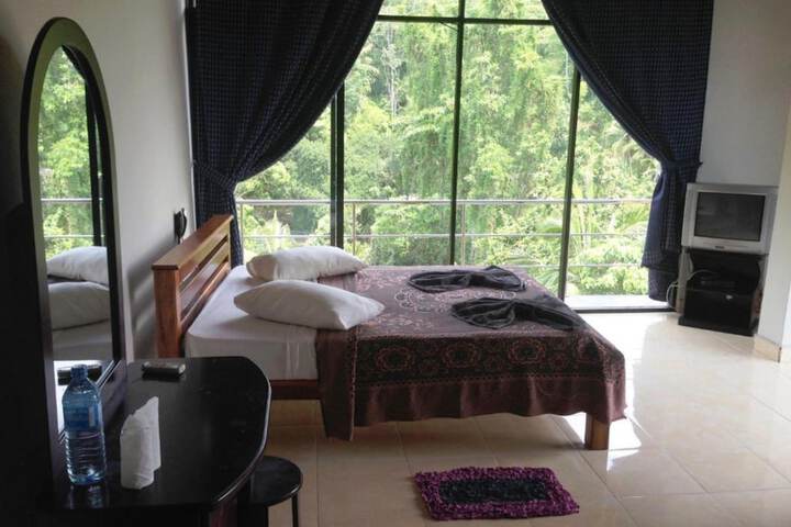 Room 7 of 44