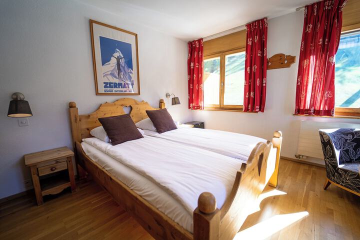 Room 9 of 46
