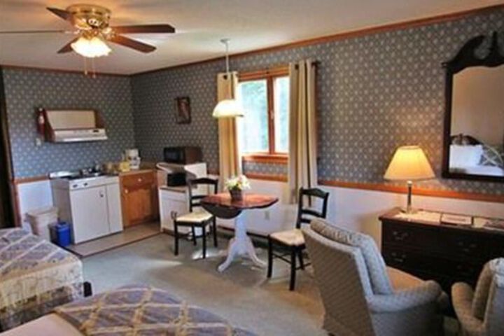 Room 18 of 23