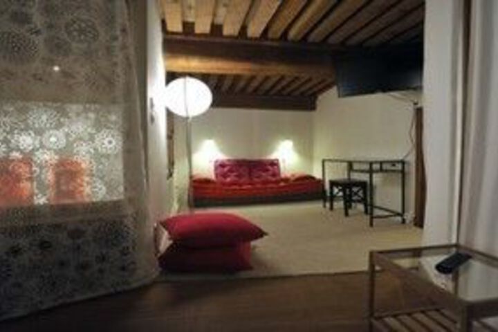 Room 15 of 17