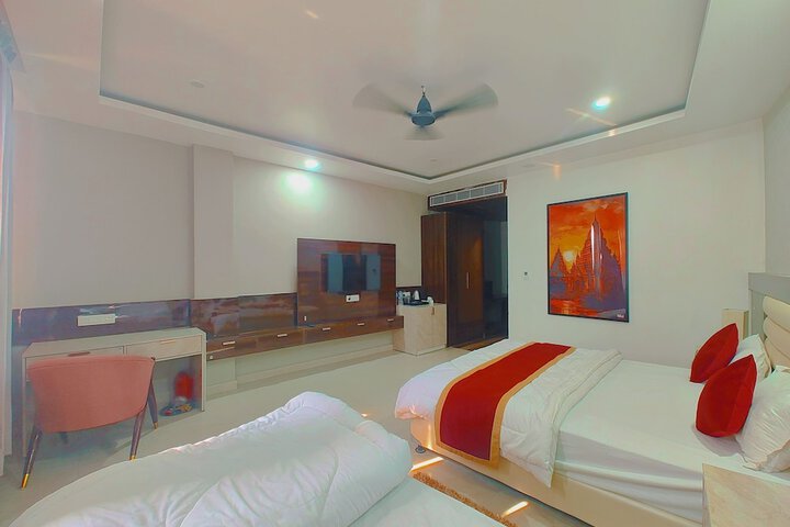 Room 18 of 31