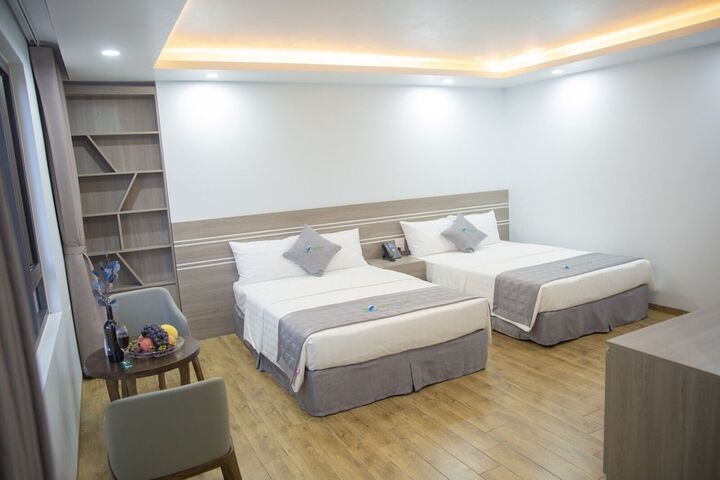 Room 3 of 6