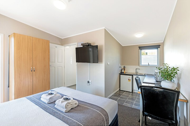 Room 8 of 72