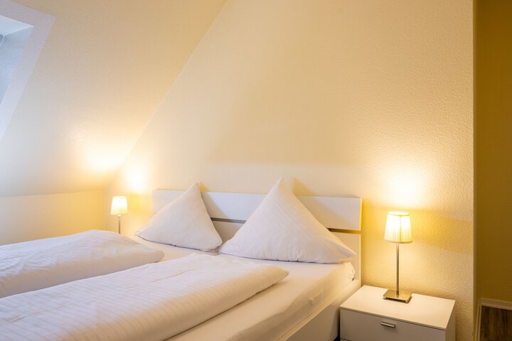 Room 4 of 57