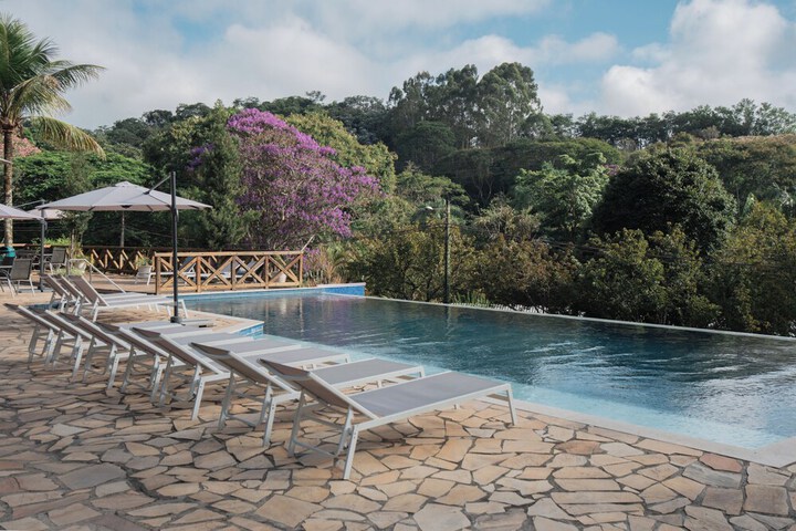 Pool 63 of 129