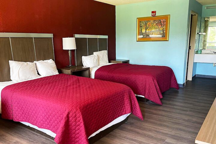 2 Double Beds (3 of 14)