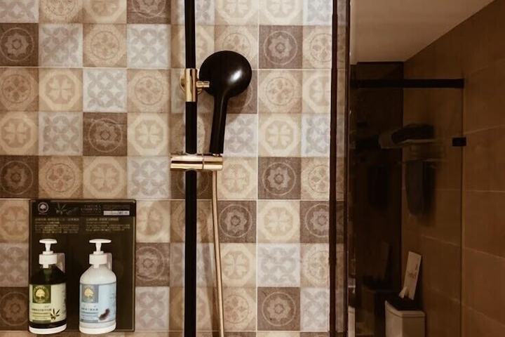 Room 76 of 313
