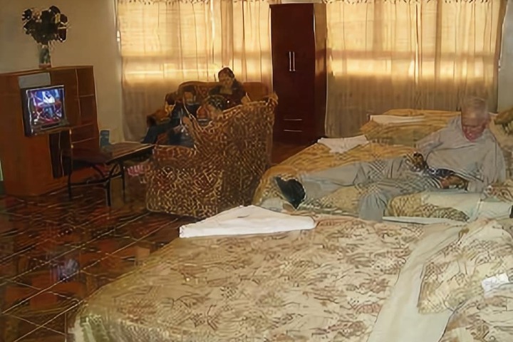 Photo 4