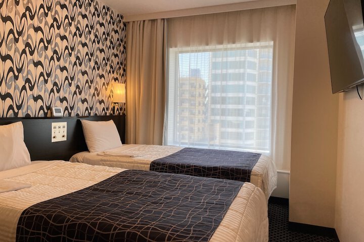 Room 30 of 115
