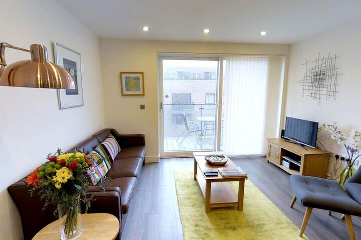 Room 2 of 12