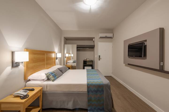 Room 10 of 45