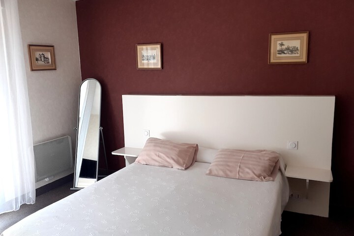 Room 16 of 39