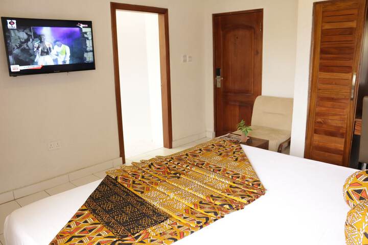 Room 13 of 22