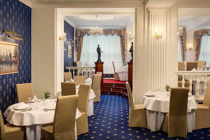 Dining Photos