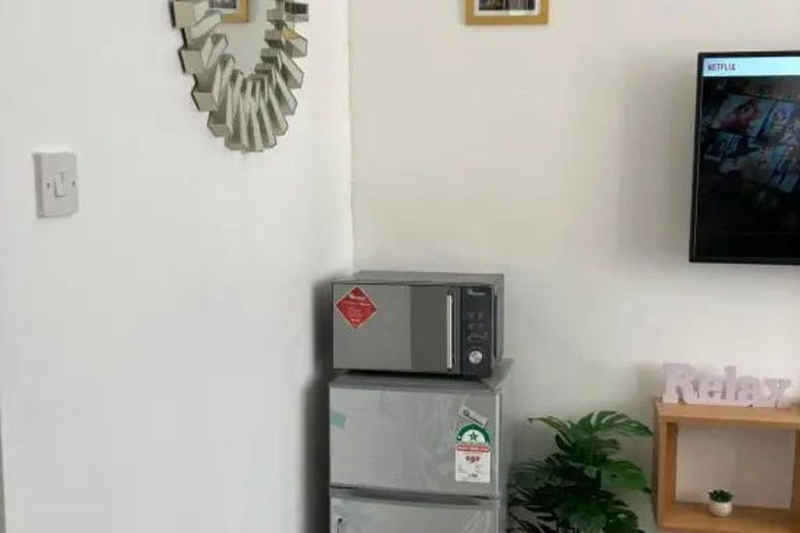 Room 7 of 10
