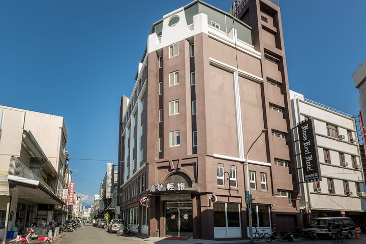 Hotel 58 of 61